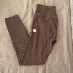 Vuori women’s leggings size small